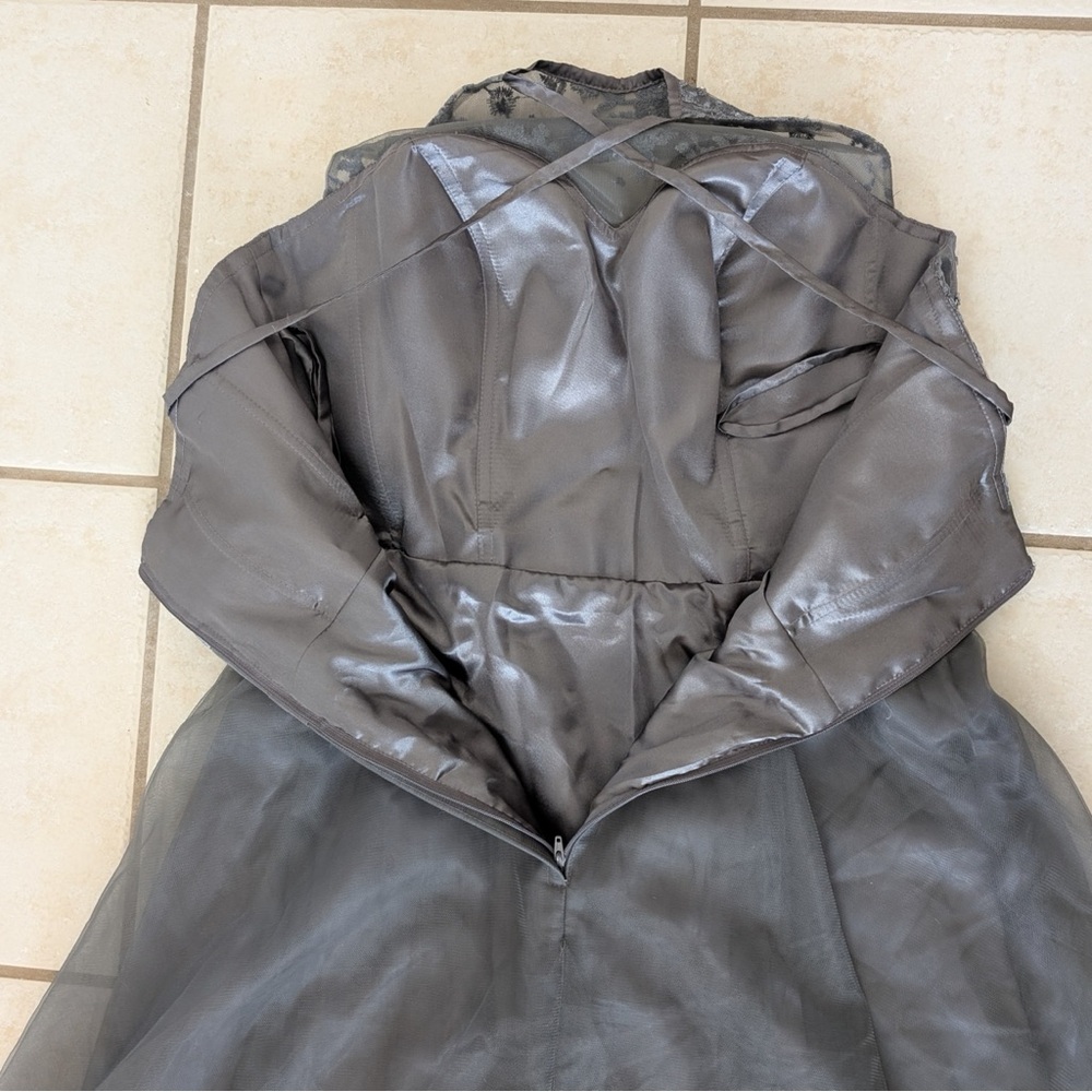 Size L/XL Beaded Grey Silver Cross-Back Mesh Boat Neck Formal Prom Dress Gown - Picture 15 of 15